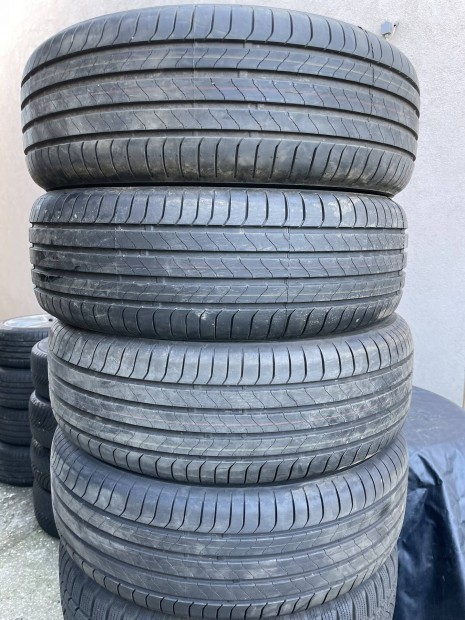 j nyri gumi 215/65 R16 102H Bridgestone Turanza 6 215/65R16