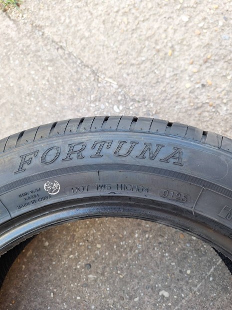 j nyri gumik 205/55 r16 91V