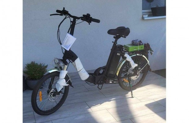 j sszecsukhat elektromos kerkpr bicikli robog moped gari szllt