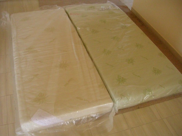 j osztott matrac 190x160 cm