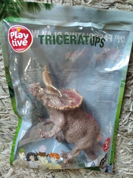 j play tive dinoszaurusz triceraptops