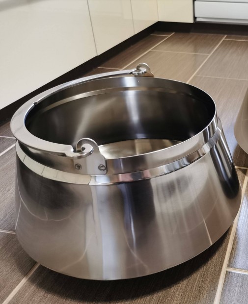 Új rozsdamentes, inox bogrács, vastagfalú 20L