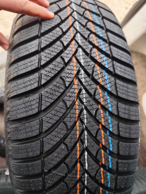 j semperit 215/50 r16 tligumi 