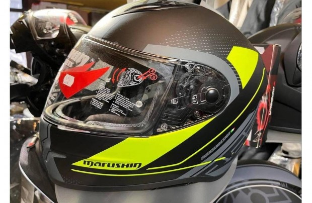 Új tesztgyőztes Japán Marushin üvegszálas bukósisak Akció !