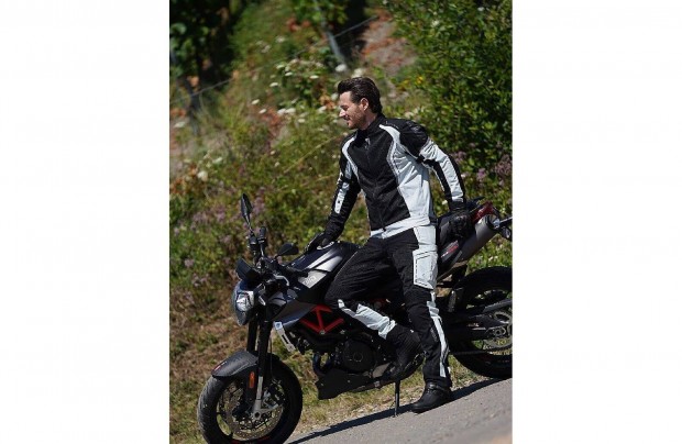 Új tesztgyőztes Német nyári hálós , vízálló motoros kabát