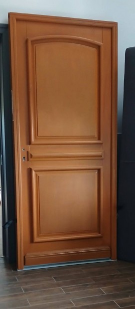 Új tömör tölgyfa bejárati ajtó Ajtókeret méret 96x218 cm