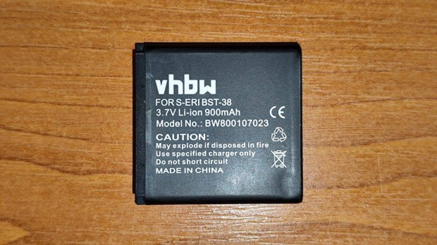 j utngyrtott Sony Ericsson BST-38 3,7V Li-ion 900mAh akkumultor