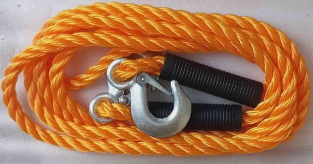 j vontat ktl s indtkbel egytt eladk!