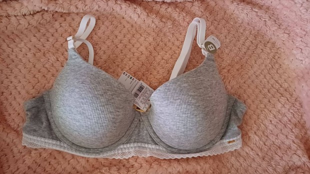 Uj women'secret 85B női push up melltartó