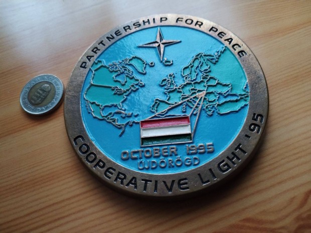 jdrgd 1995-s Repls NATO emlkplakett kevs db szm