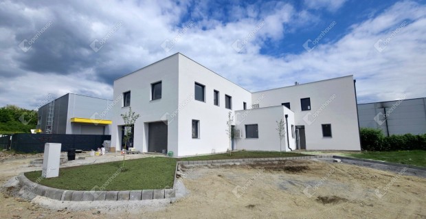 Újépítésű hőszivattyús 76 m2-es földszinti lakás a Hejő Residanceben!