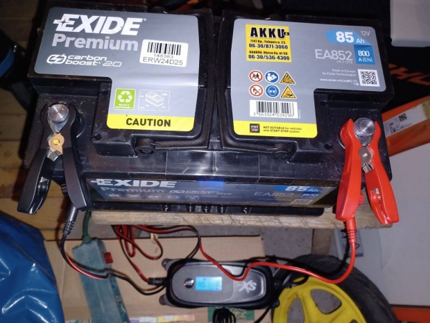 jonnan vsrolt Exide Premium akkumultor (85 Ah / 800 A)