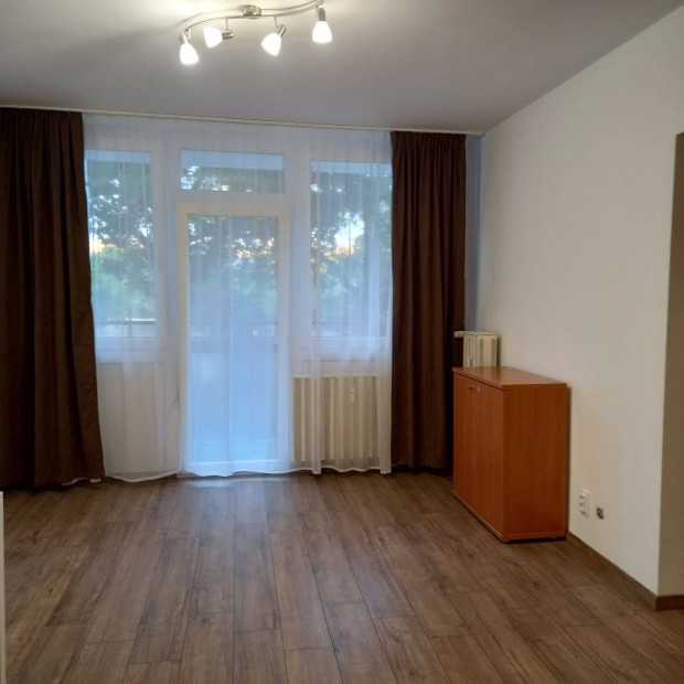 Újpest Központban 2 szobás lakás kiadó