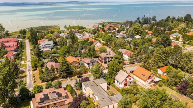 �jragondolt RETRO st�lus!!! Elad� nyaral� Zam�rdiban!