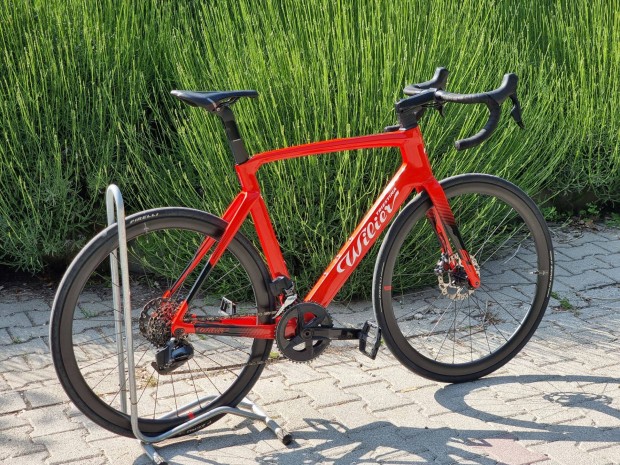 Újsz.2023 Wilier Cento10 SL Sram Rival AXS 2*12 karbon kerék Cube Trek