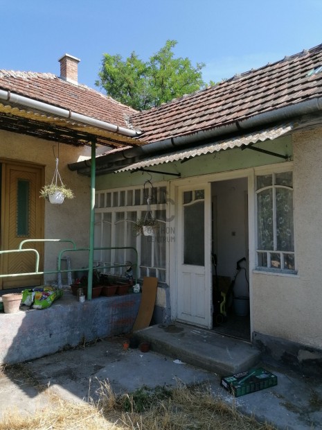 �jsz�sz ,kertv�rosi r�sz�n csal�di h�z elad�!!!