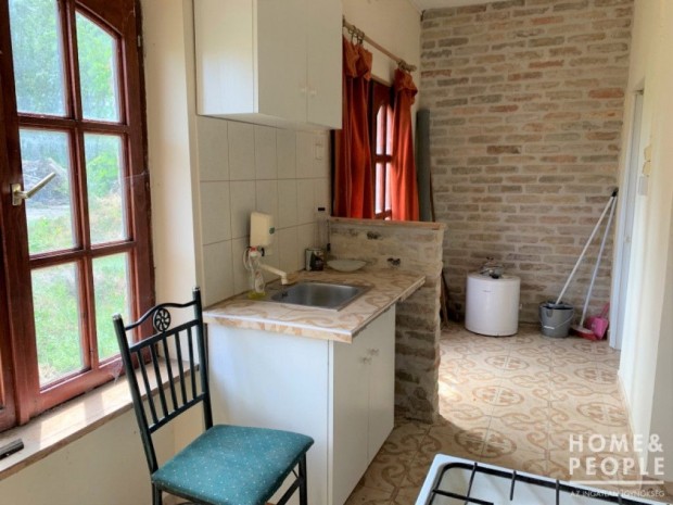 �jszentiv�n k�lter�let�n h�zr�sz elad�