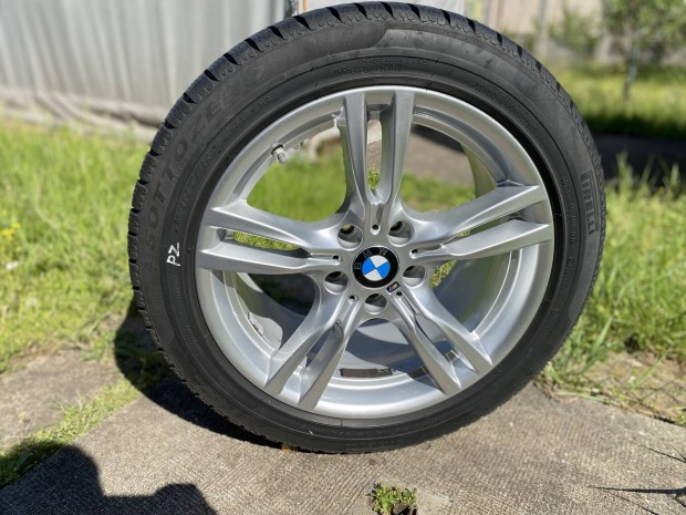 Újszerű 18"-os gyári BMW alufelni szett 8-9Jx18H2