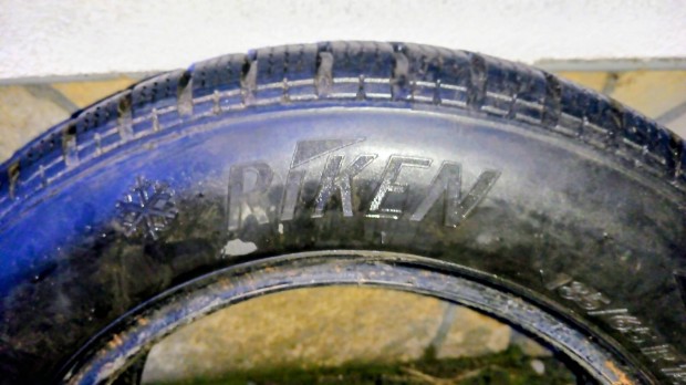 �jszer� 2025-�s t�li gumi 185/65 R14 - Csak 500 km!