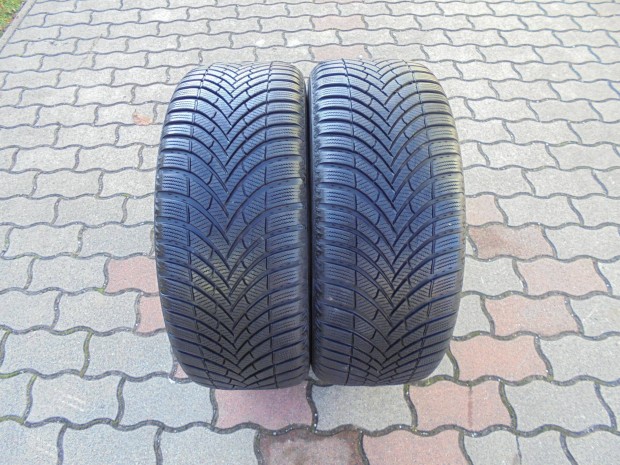 jszer 235/55 R 17-es Semperit tli gumi pr elad