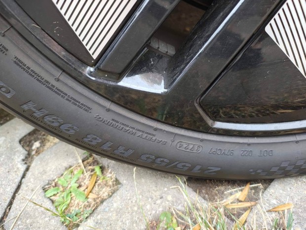 Újszerű 4db Kumho nyári autógumi eladó 215/55 R18