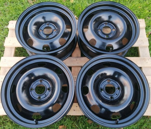 Újszerű 4x108 R16 Peugeot Citroen Opel Corsa Crossland felni 2 szett!