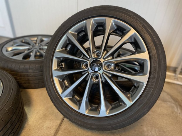 �jszer� Ford Fiesta 16"-os gyari alufelni tpms 4x108