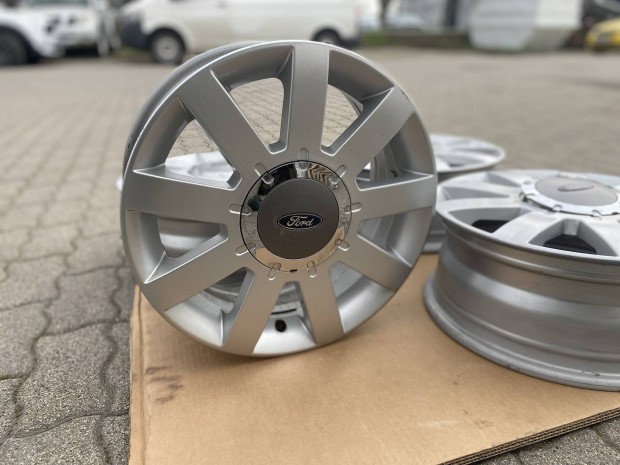 �jszer� Ford Fiesta gy�ri 15"-os alufelni szett 4x108