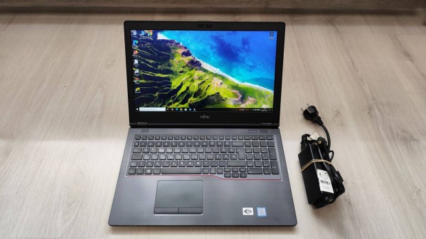 Újszerű Fujitsu Lifebook U758 15.6 FHD 8.gen. laptop 8GB,256 SSD,Jóaku
