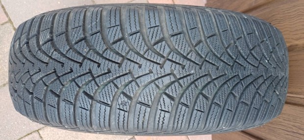Újszerű Good Year Ultragrip 9 gumigarnitúra, akár párban is eladó