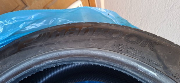 �jszer� Hankook Ventus S1Evo 245/45/R17 ny�ri gumi szett
