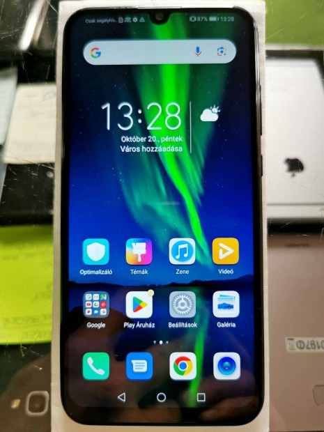 Újszerű Huawei Honor 20e 4/64 3 hónap garancia 6.21" IPS dual sim