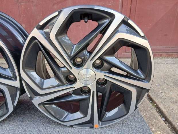 Újszerű Hyundai Kona i30 Ioniq ix35 ix20 16" alufelni felni 5x114.3