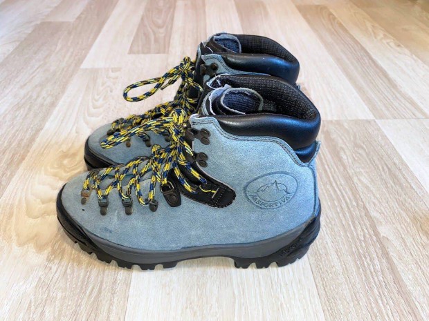 jszer La Sportiva Walking On The Moon trabakancs 42 -es