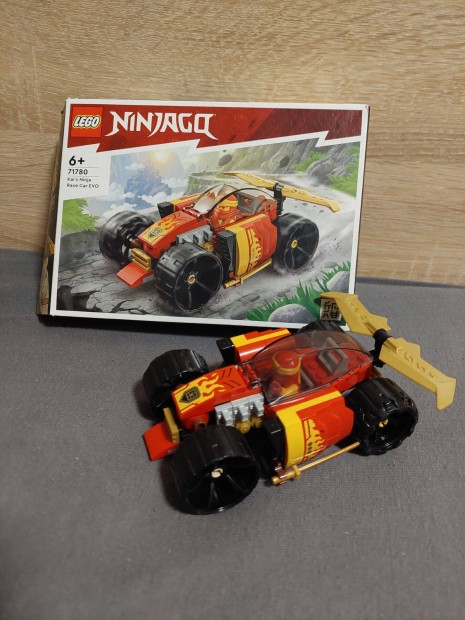 jszer Lego Ninjago aut 71780 !