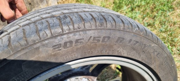 Újszerű Mazda felnik 205/50/R17 Y