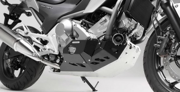 Újszerű NC700 DCT haspáncél swmotech