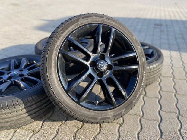�jszer� Opel Corsa D gy�ri 17"-od alufelni szett 215/45R17