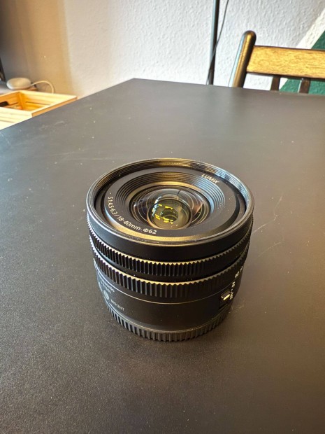 Újszerű Panasonic Lumix S 18-40mm f/4.5-6.3 objektív (L-mount)