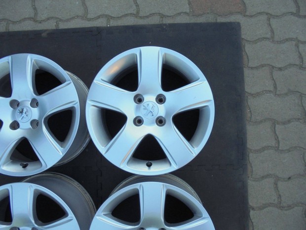 jszer Peugeot 16-os gyri alufelni elad