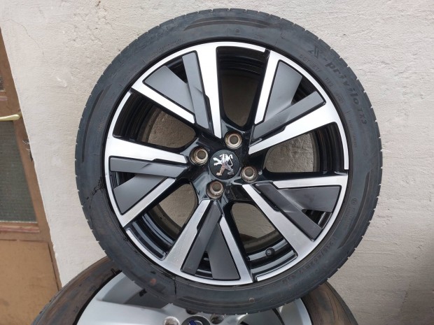 Újszerű Peugeot 208 GT Jordaan felni felniszett