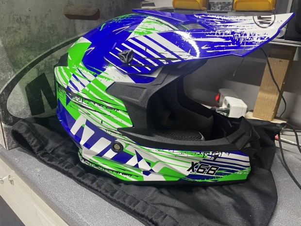 Újszerű S MTR X6B Cross Bukósisak