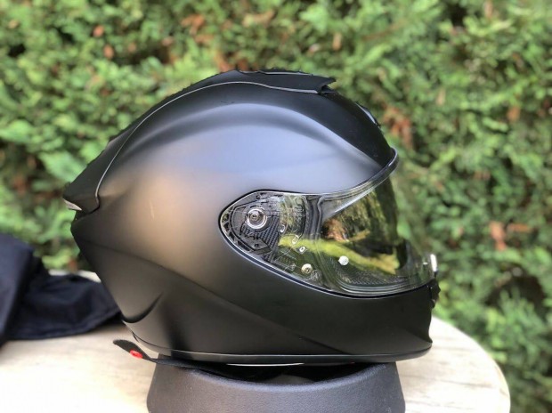 Újszerű Scorpion Exo 1400 Air, pumpás bukósisak, M-es. Matt fekete