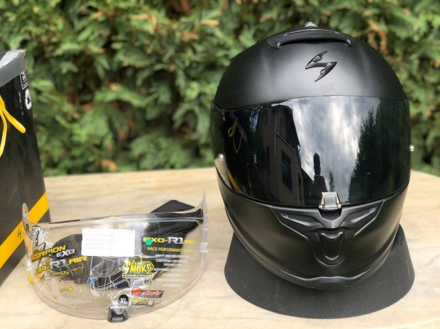 Újszerű Scorpion Exo R1 Air bukósisak XL-es fekete. Ingyen Foxpost