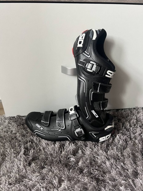 jszer Sidi Carbon Kerkpros cip 44 27.5 cm