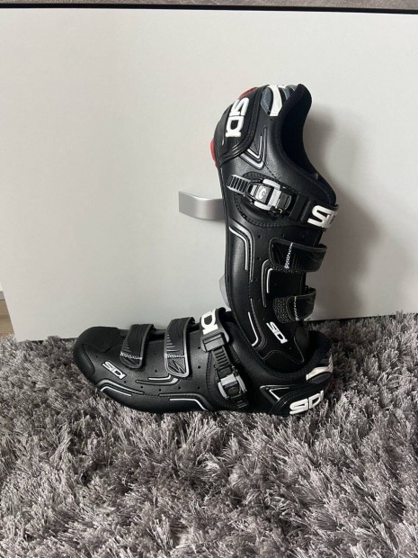 jszer Sidi Carbon Kerkpros cip 44 27.5 cm stopli