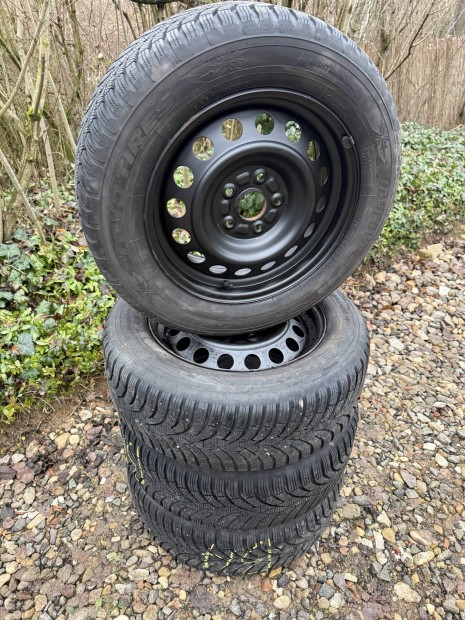 �jszer� Suzuki Vitara Scross t�li gumi garn�t�ra 215/60r16 Tpms 