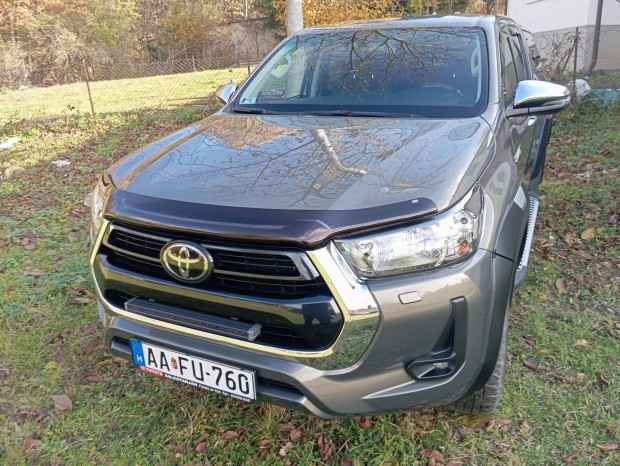 jszer Toyota Hilux magnszemlytl!