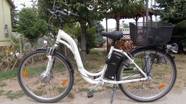 Üjszerű Zündapp elektromos kerékpár e-bike 55Km hatótáv új akksi