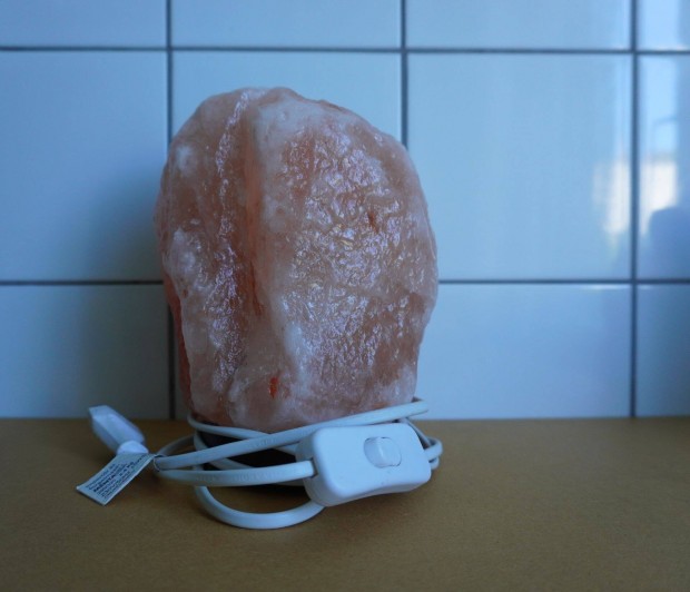 Újszerű. 3,1kg, himalája sólámpa, éjjeli lámpa, gyógyhatású lámpa